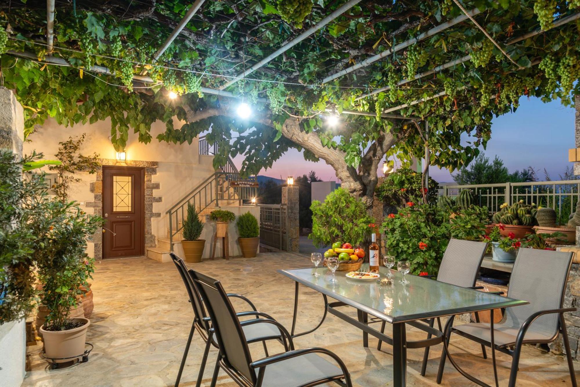 Kounenos House Ísztro Kültér fotó